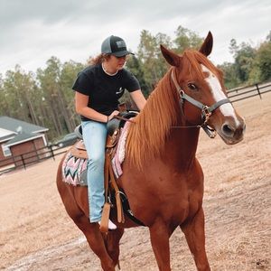 Meet your Posher, Hailey